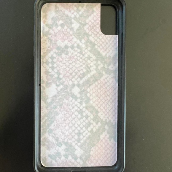 Wildflower Pink Snakeskin phone case - Picture 2 of 2